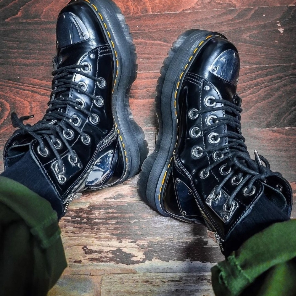 Dr Marten Jadon Max Rebels